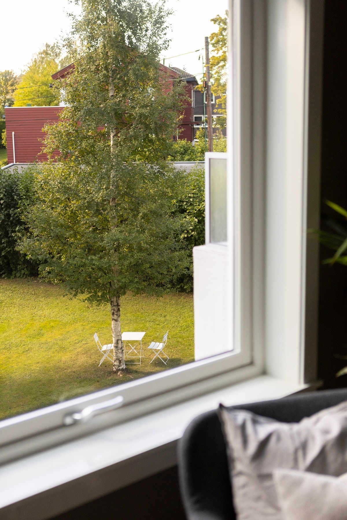 Svært hyggelig utsyn fra de store vindusflatene Galleribilde