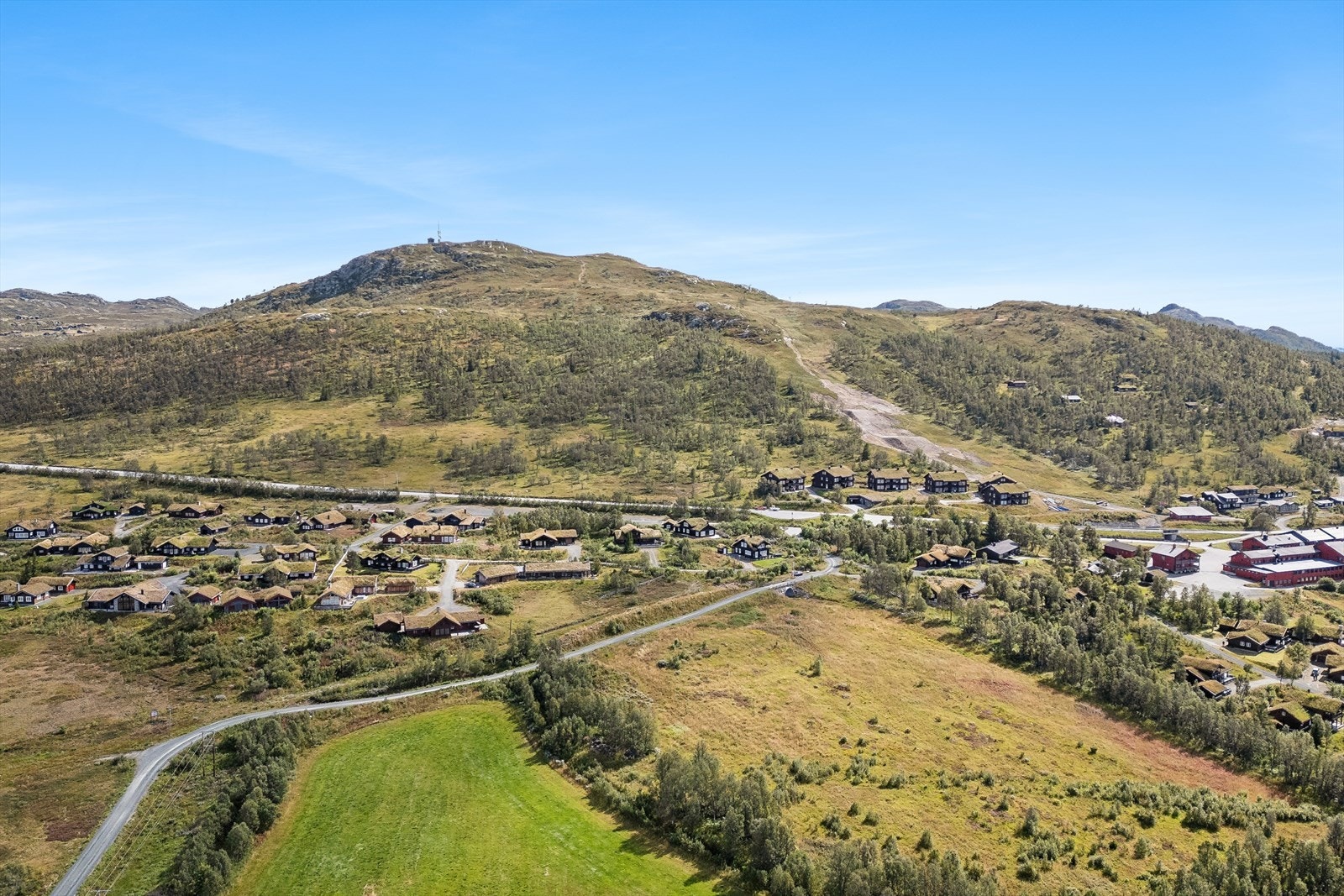 Flishaugen er et av Raulands mest ettertraktede hytteområder, mellom Rauland Høgfjellshotell og Vierli. Galleribilde