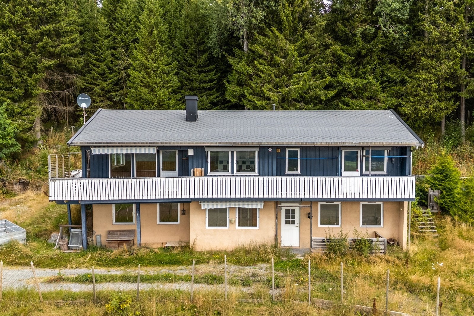 Fasadebilde. Galleribilde