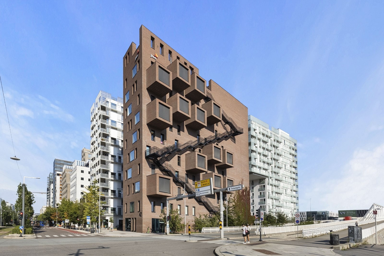 Her bor du midt i Barcode med nærhet til flere av byens fasiliteter! Galleribilde