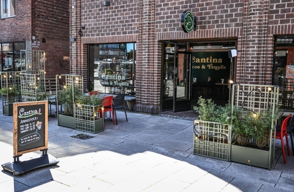 Uteservering ut mot gågata. Galleribilde