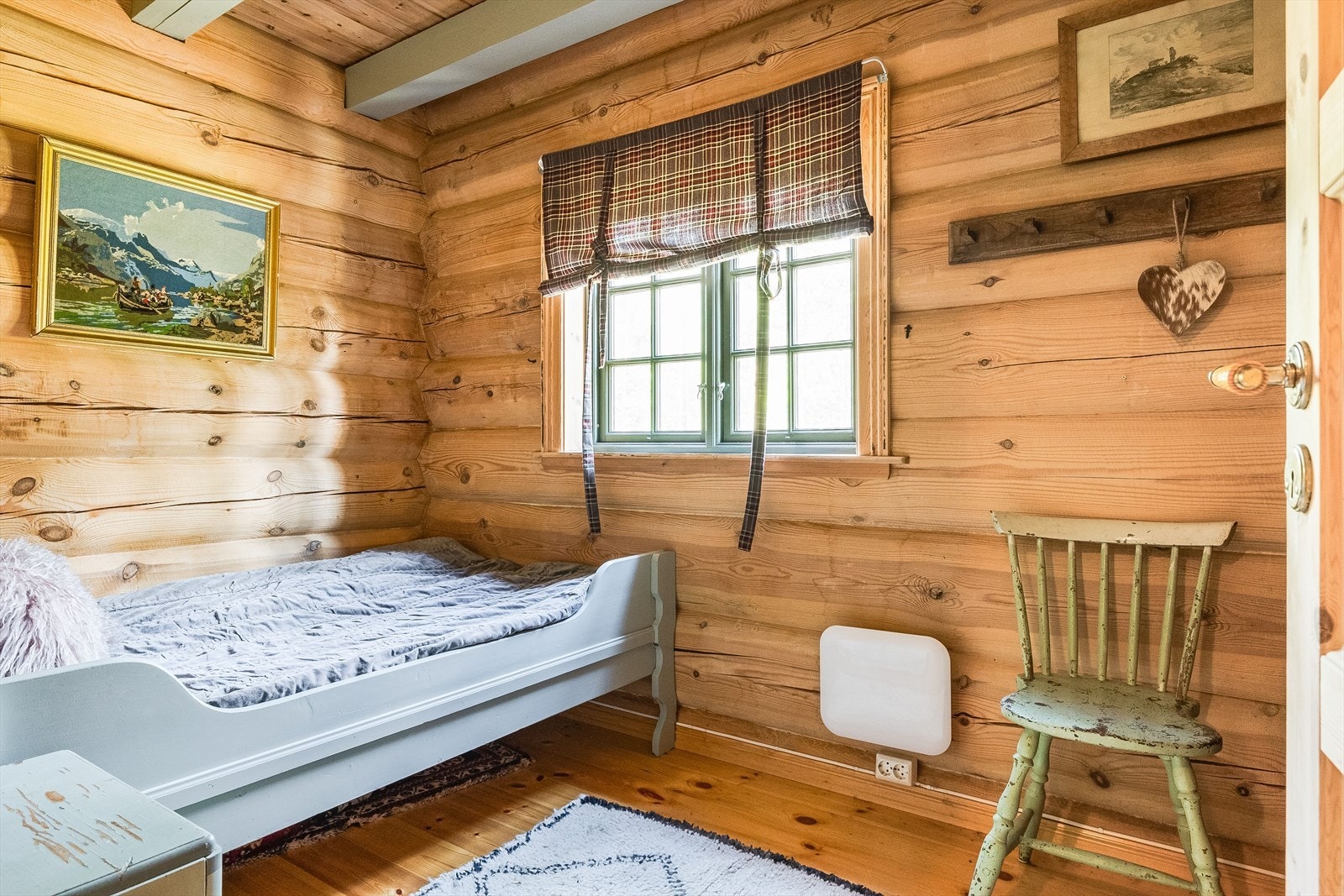 Soverom 2 er også et superkoselig rom med en stemning og atmosfære som må oppleves! Galleribilde