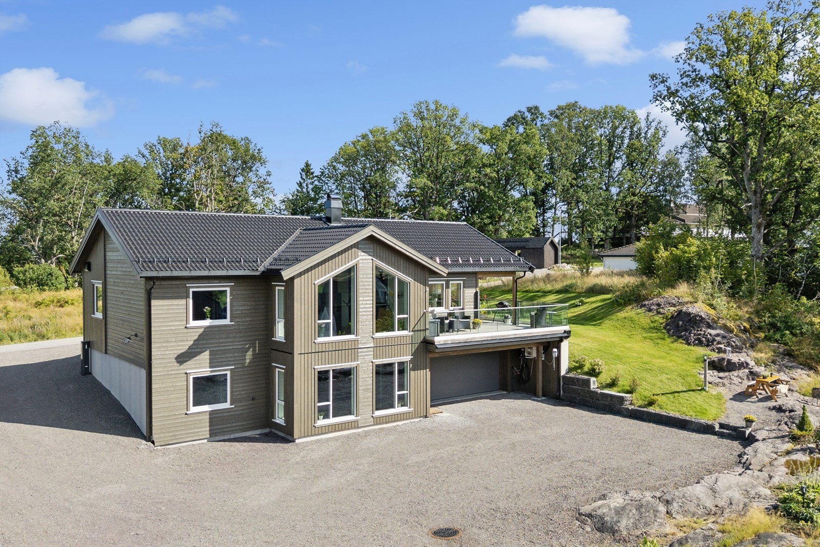 DNB Eiendom v/ Truls Bøhle har gleden av å presentere Kapellanveien 8! Galleribilde