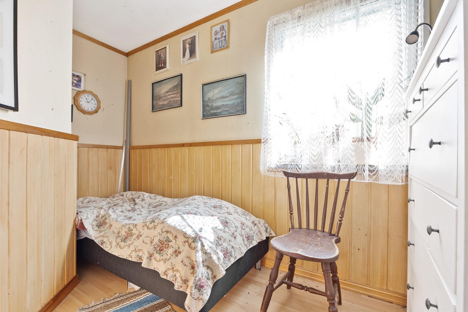 Det andre soverommet er ideelt som barnerom, gjesterom eller kontor. Galleribilde