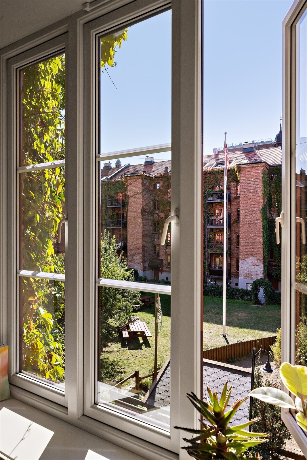 Spis frukost til denne fine utsikten! Galleribilde