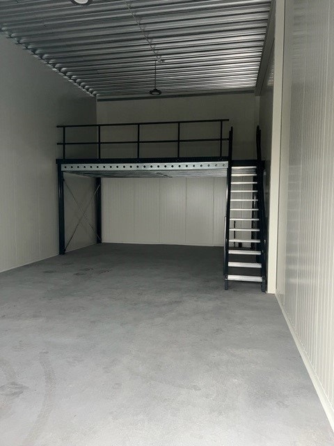 med mesanin Galleribilde