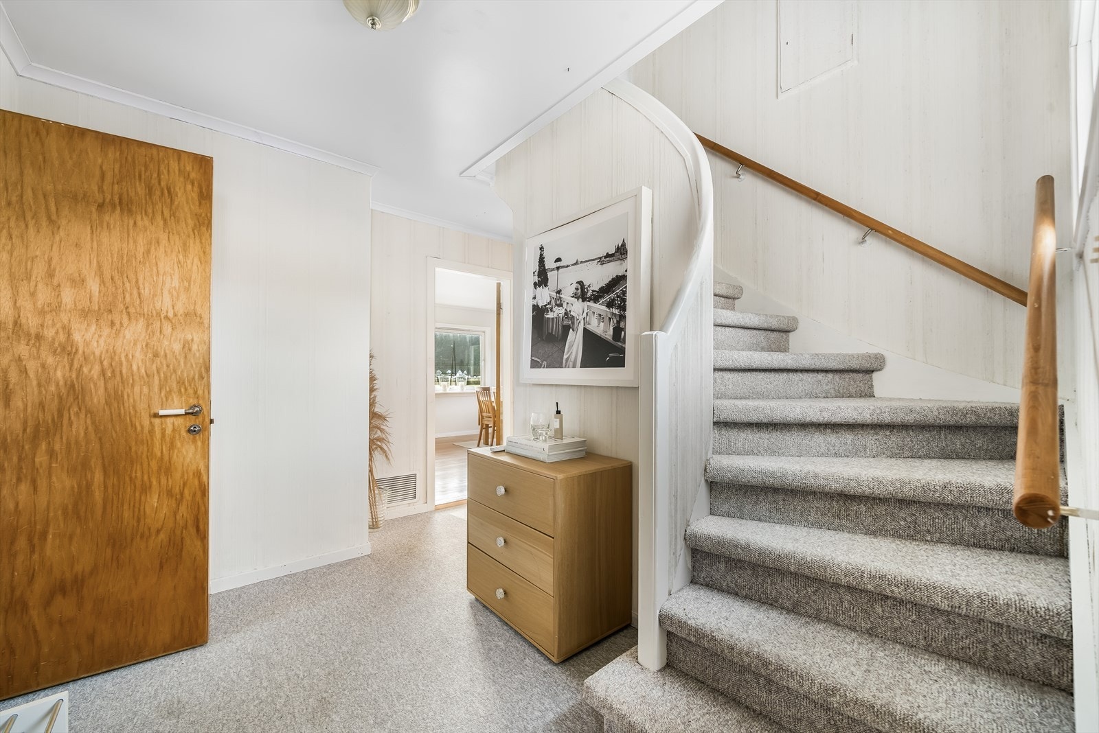 Gang med trappeoppgang Galleribilde