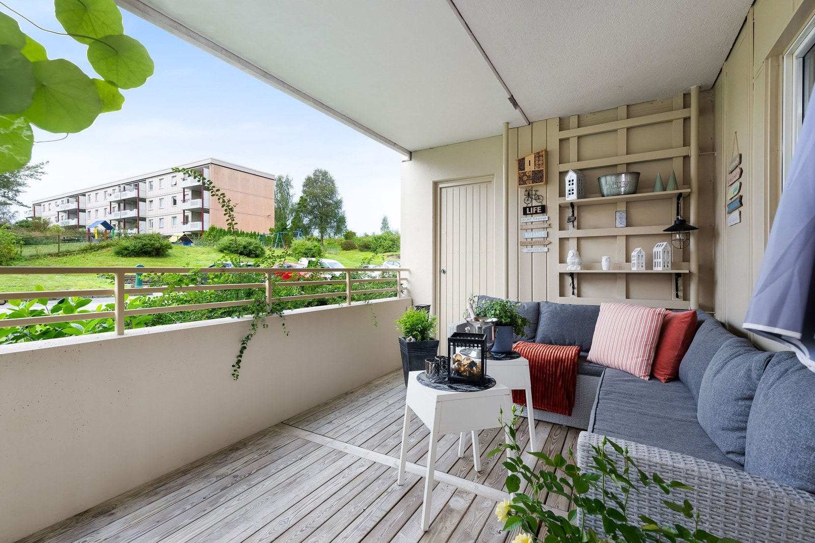 Området er stille og rolig med en fin blanding av unge og eldre beboere. Galleribilde