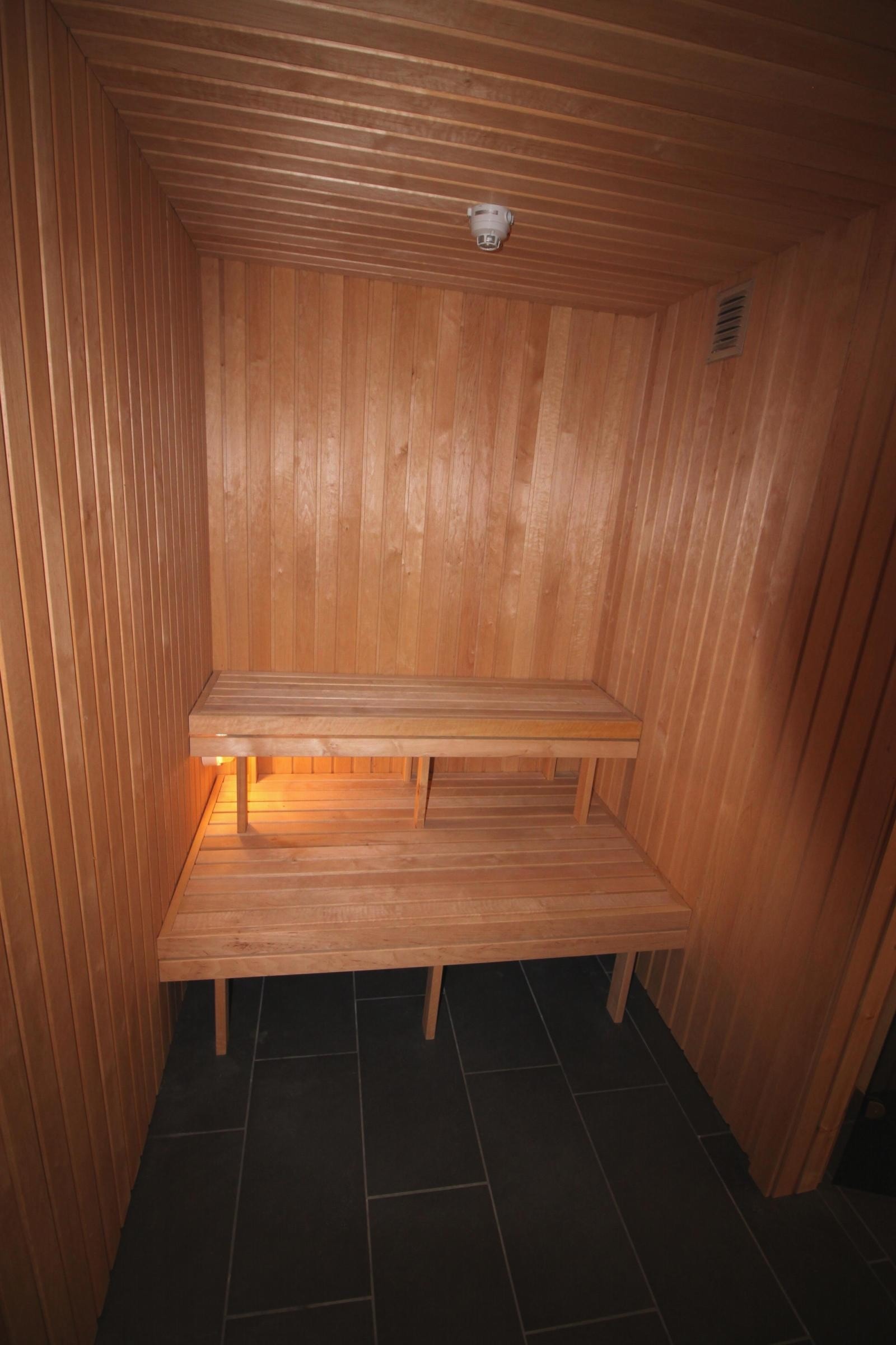 Fellesområde med takterasse, boblebad og badstue Galleribilde