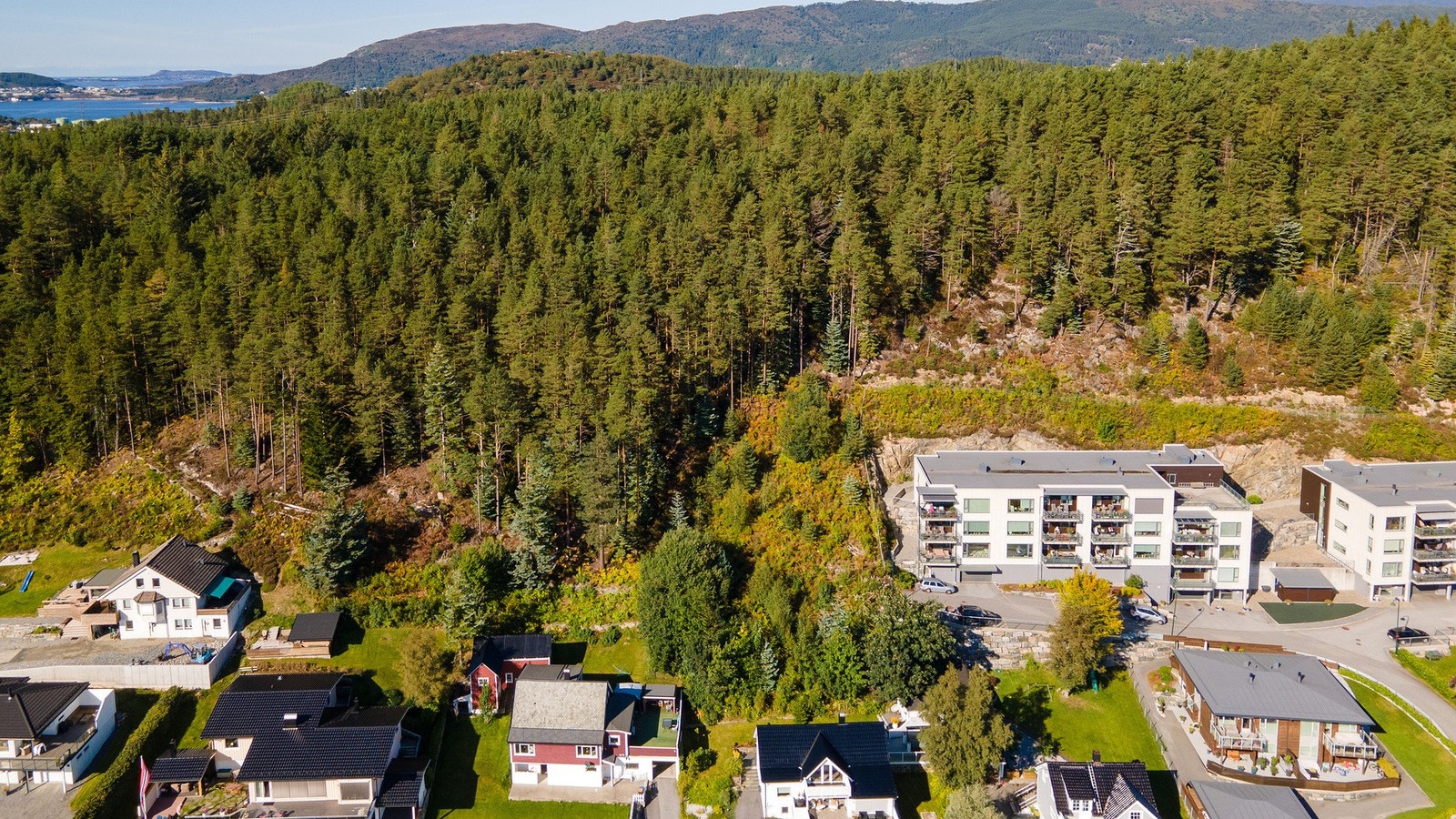 EiendomsMegler 1 har gleden av å presentere denne flotte tomta. Galleribilde