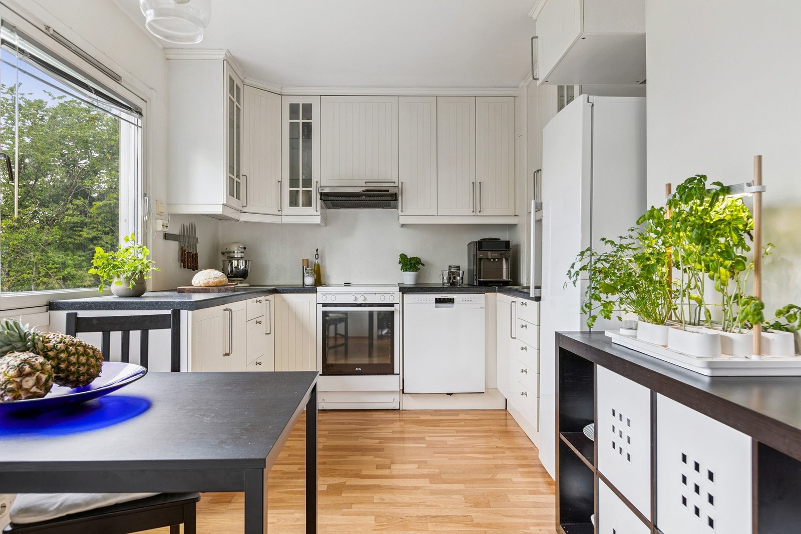 Dette er en pen og lys 2-romsleilighet, med mulighet for å bygge et ekstra soverom om man ønsker det. Galleribilde