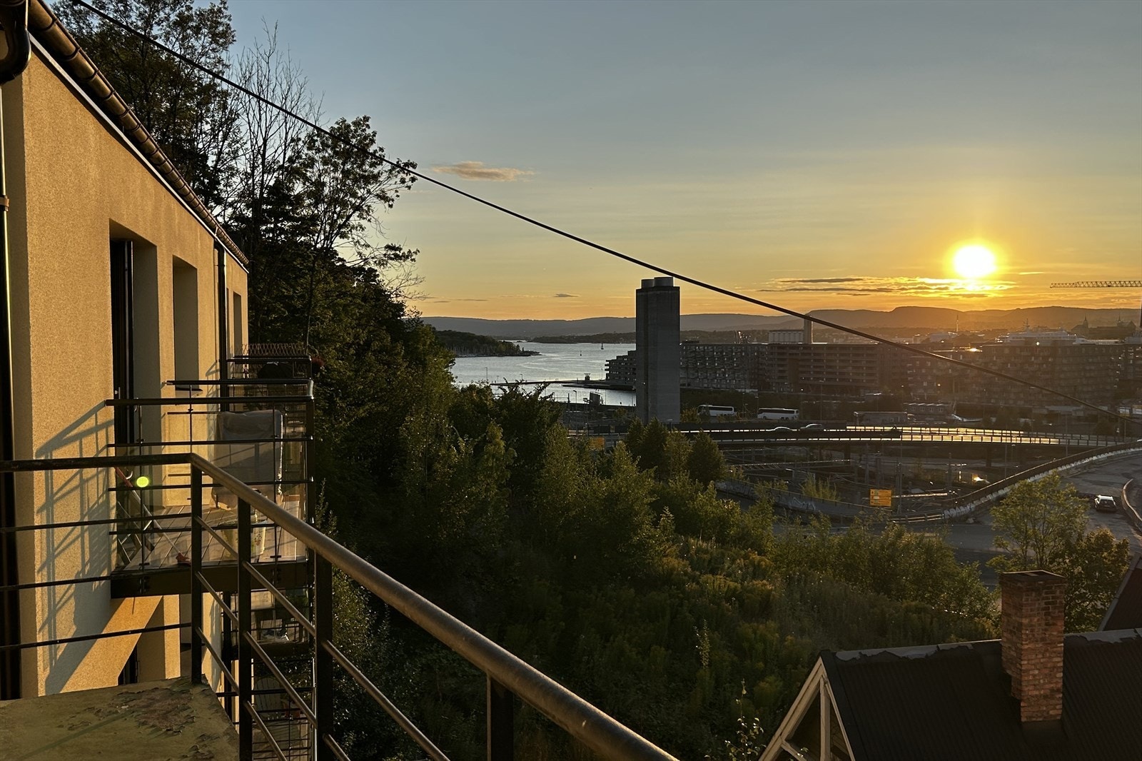 Utsikt mot Oslofjorden og Sørenga Galleribilde