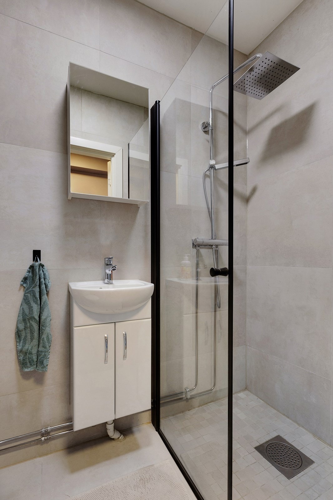 Tidløse detaljer på baderom Galleribilde