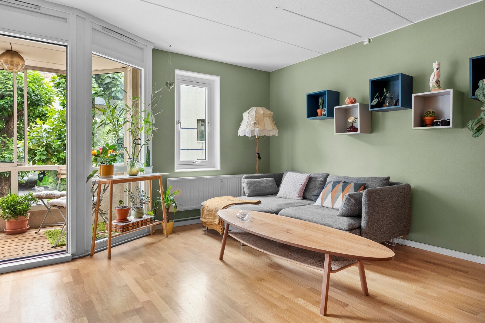 Leiligheten ligger fint til i byggets andre etasje med heisadkomst. Galleribilde