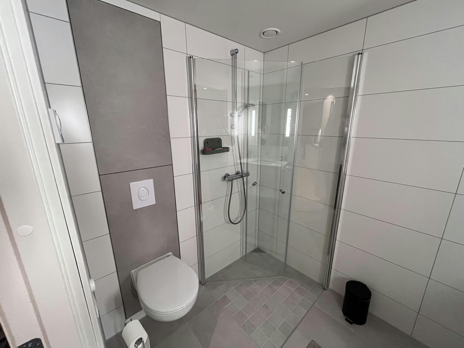 Badet har opplegg for vaskemaskin. Galleribilde