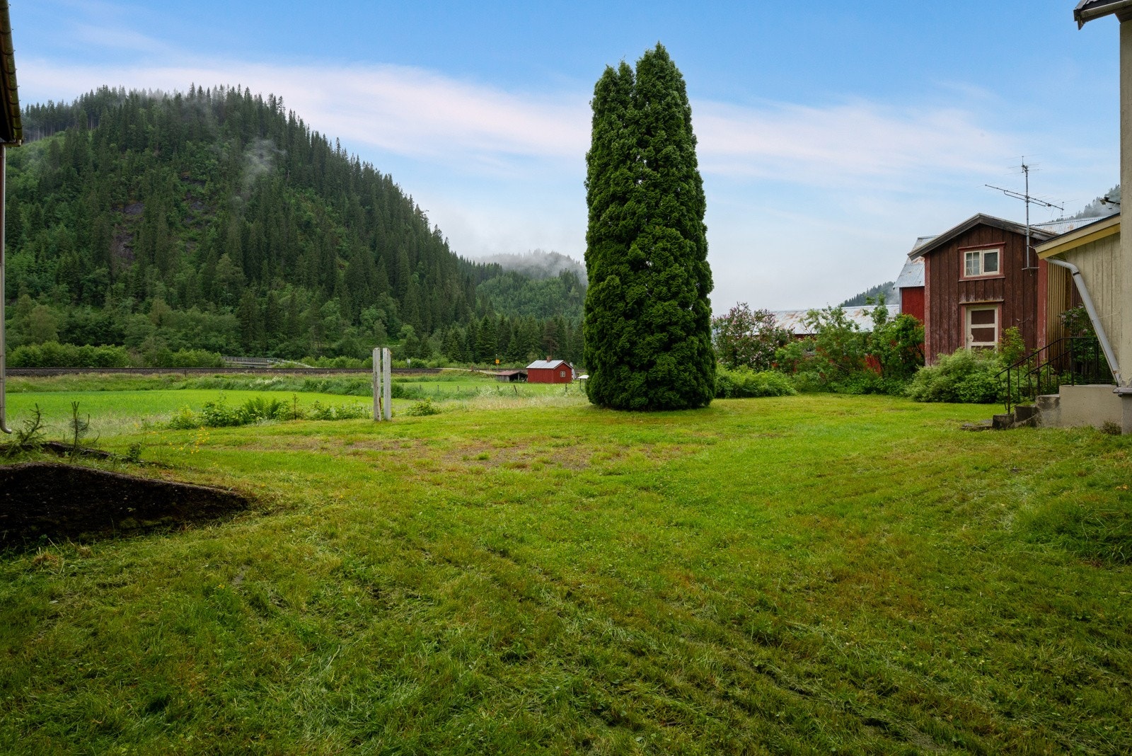 Gårdstun Galleribilde