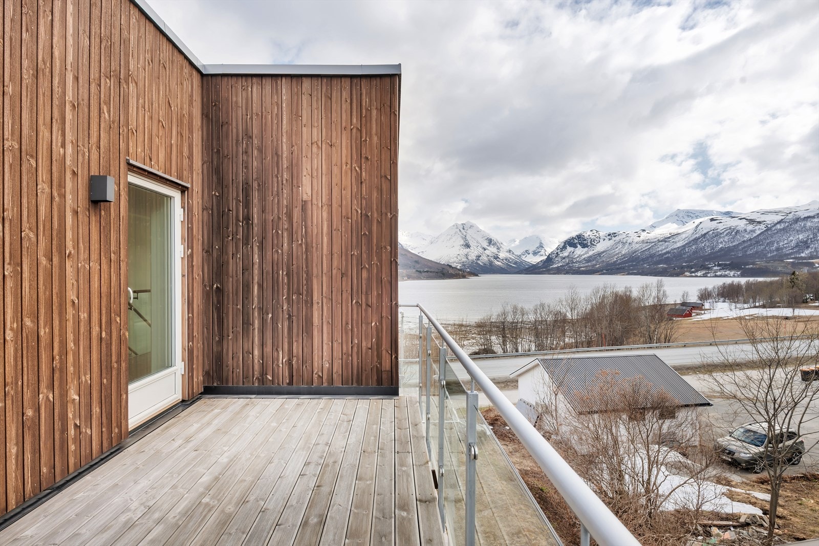 På andre plan innehar boligen videre en flott 12 m² balkong. Galleribilde