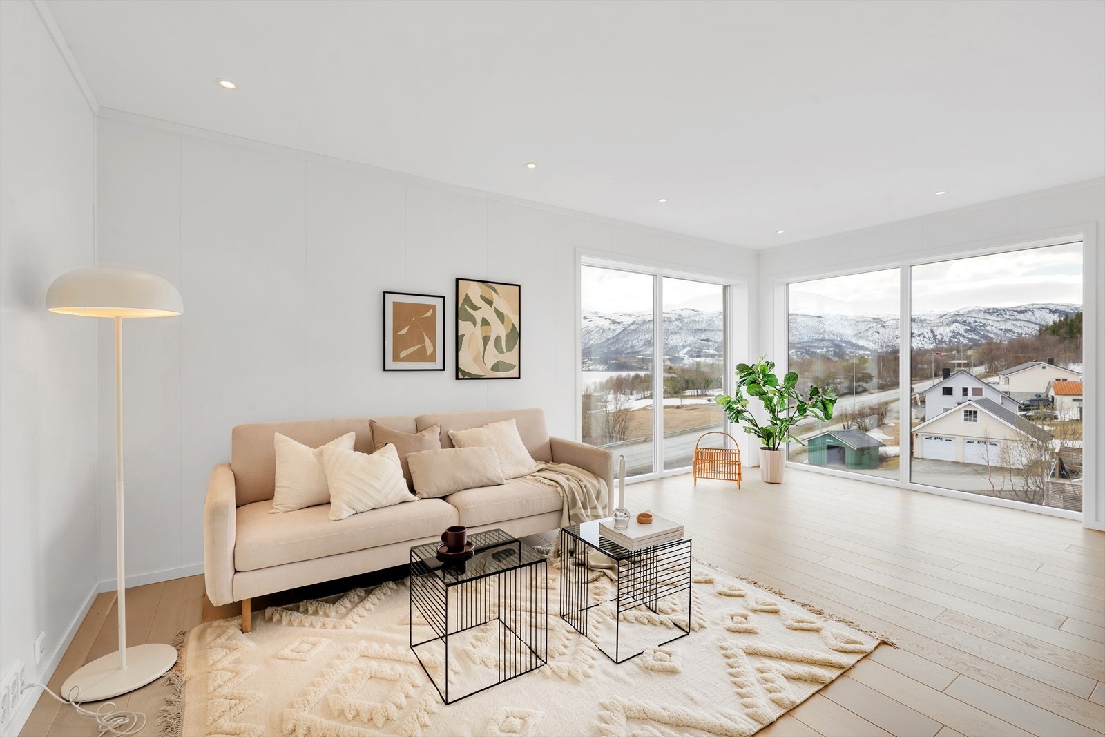 Gode møbleringsmuligheter, med store gulvplan og en innbydende atmosfære. Galleribilde