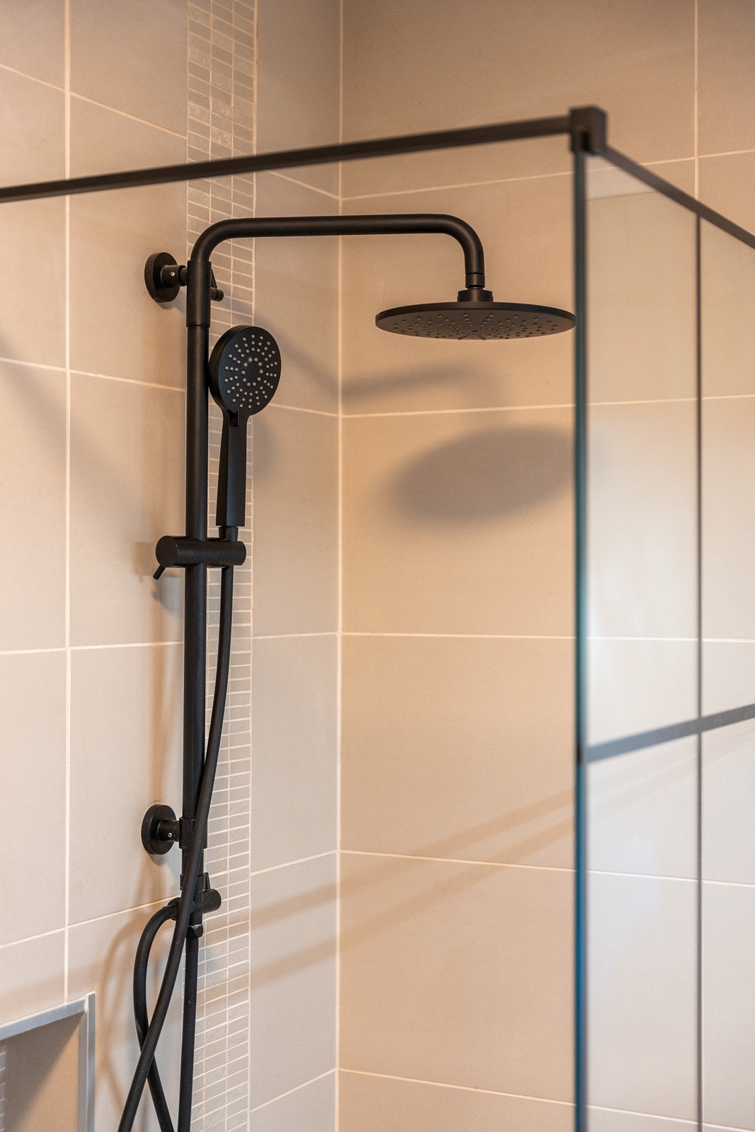 Sorte og delikate detaljer Galleribilde