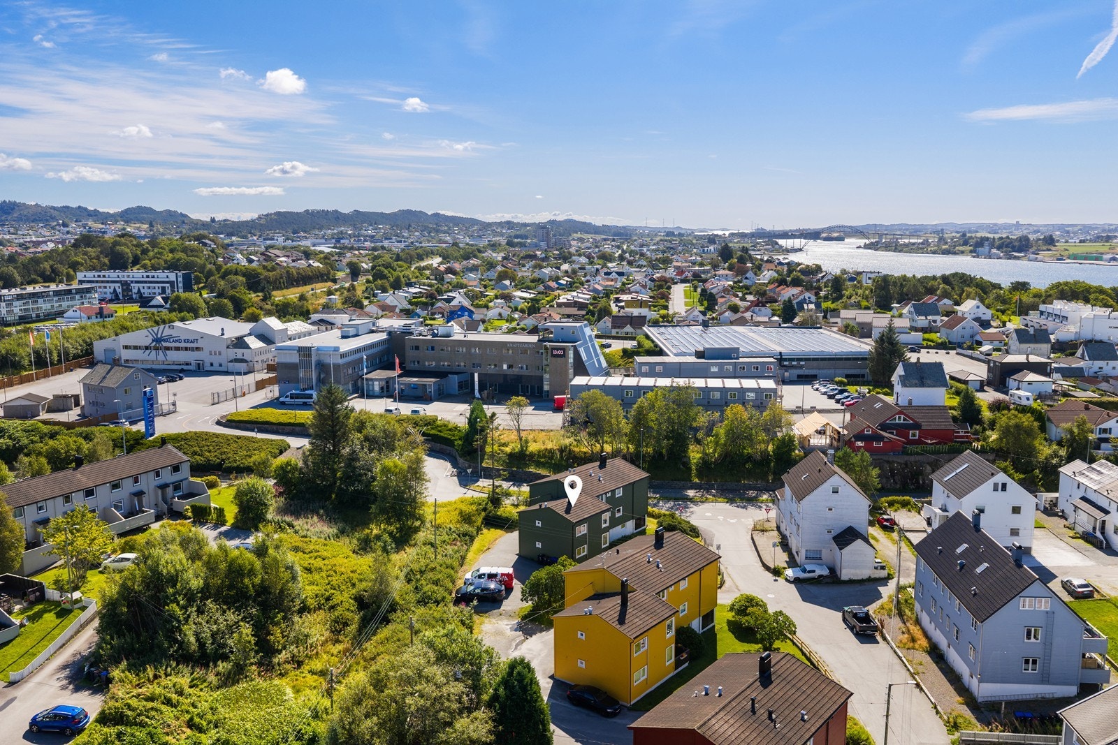 Gåavstand til sentrum som gjør den til en perfekt leilighet for studenter eller som pendlerbolig Galleribilde