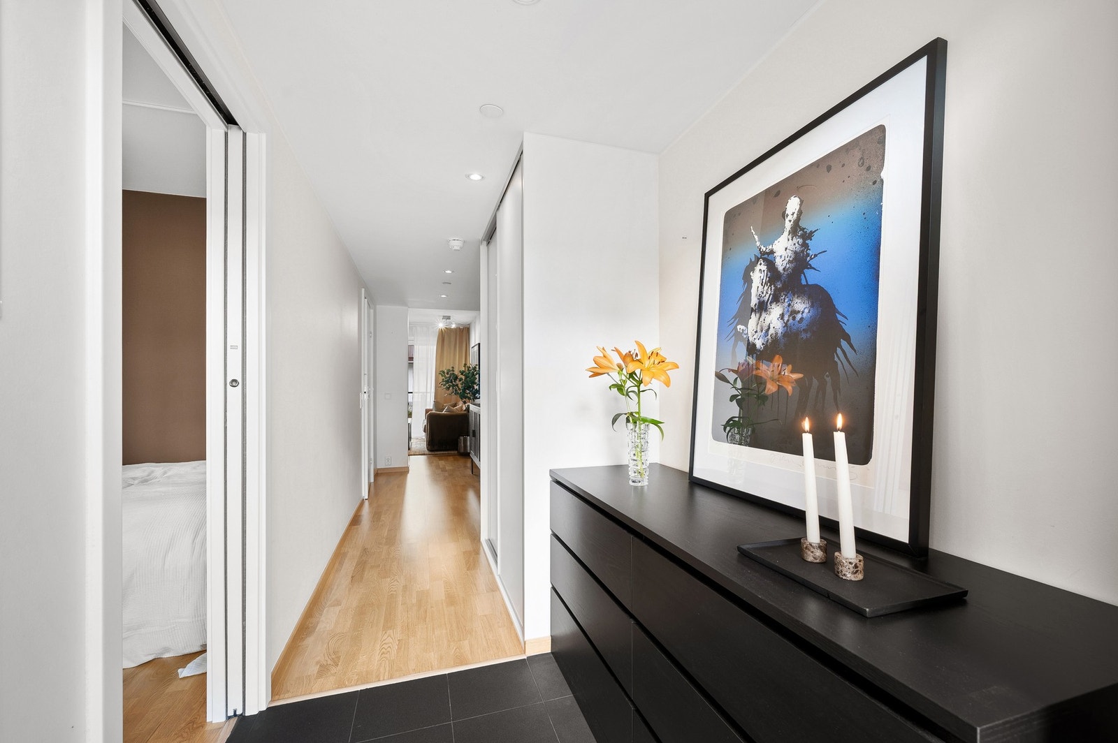 Innbydende entré på 9,7 kvm. Galleribilde