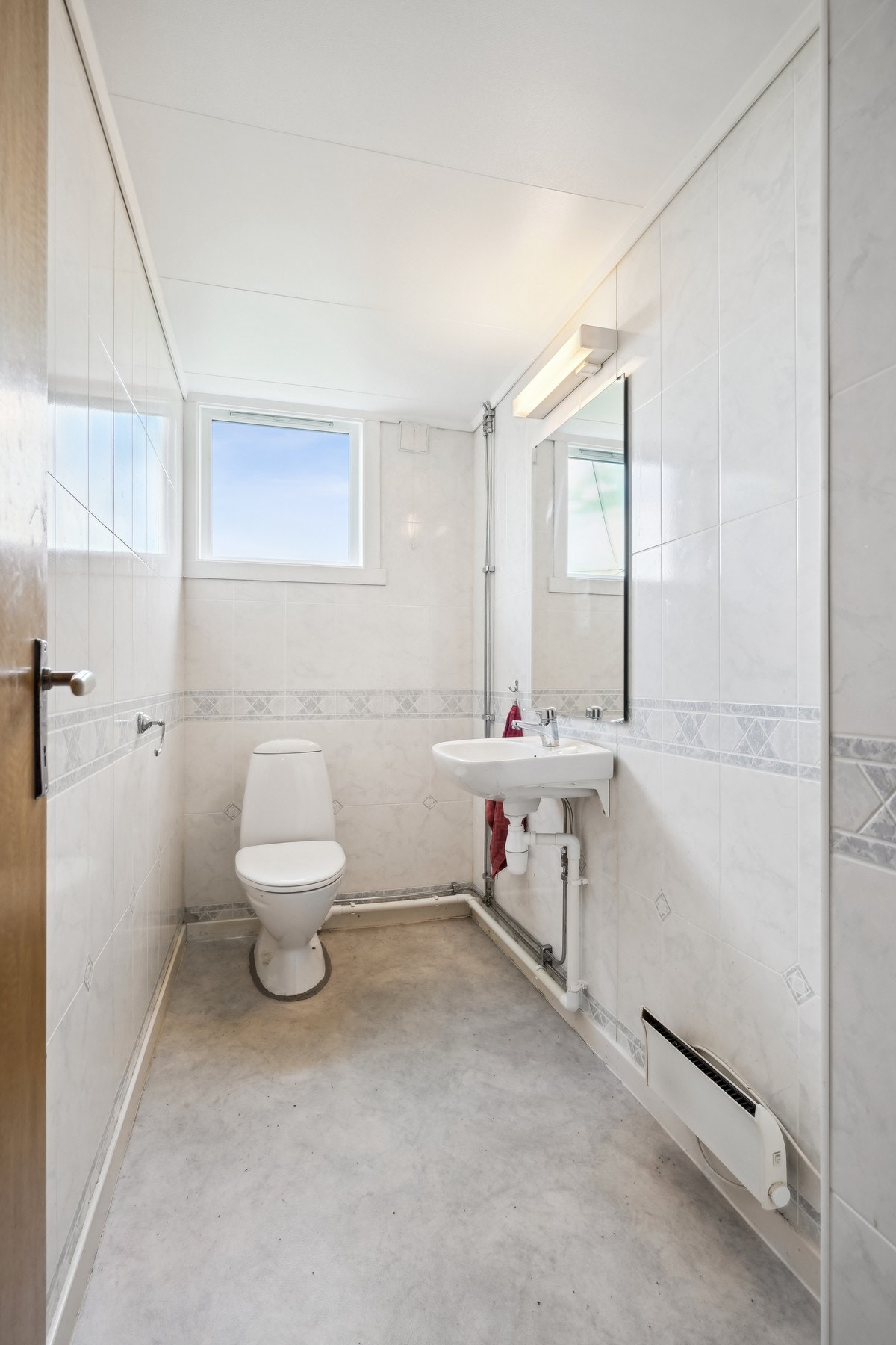 Toalettrom i underetasjen Galleribilde