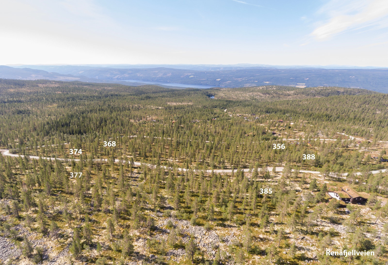 Her er tomtene i ytterpunktene av områdene ved Renåfjellveien markert Galleribilde