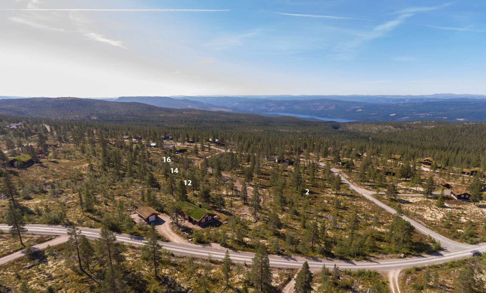 En av Renåfjellets største tomter, Bjørnelabben 2 er på hele 8,833 m² De andre tre i bildet er rett under 2000 kvm. Galleribilde