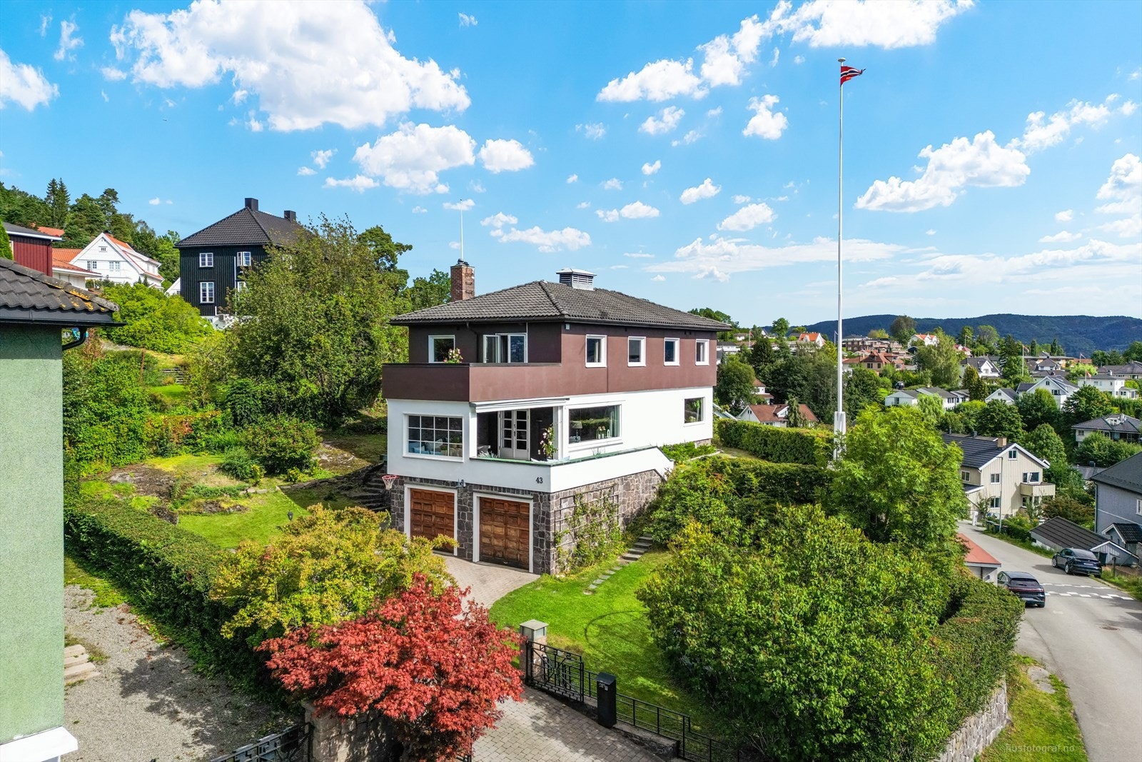 Velkommen til Solbakken 43 og Villa Randi Nilsen ! Galleribilde