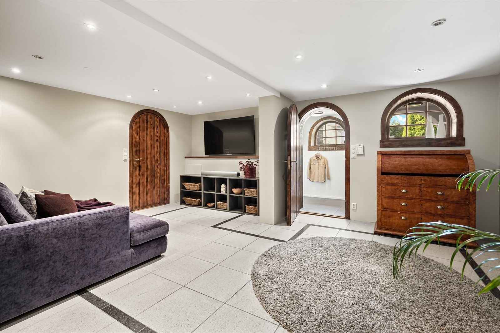 TV-stue og varmekabler i gulv. Galleribilde