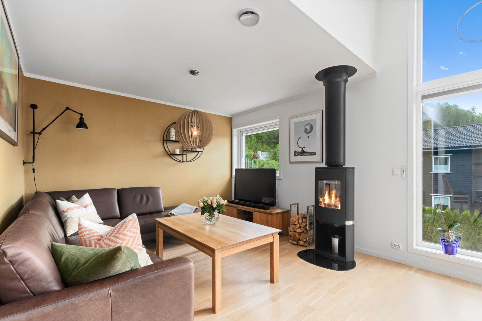 Peisovn i stuen Galleribilde