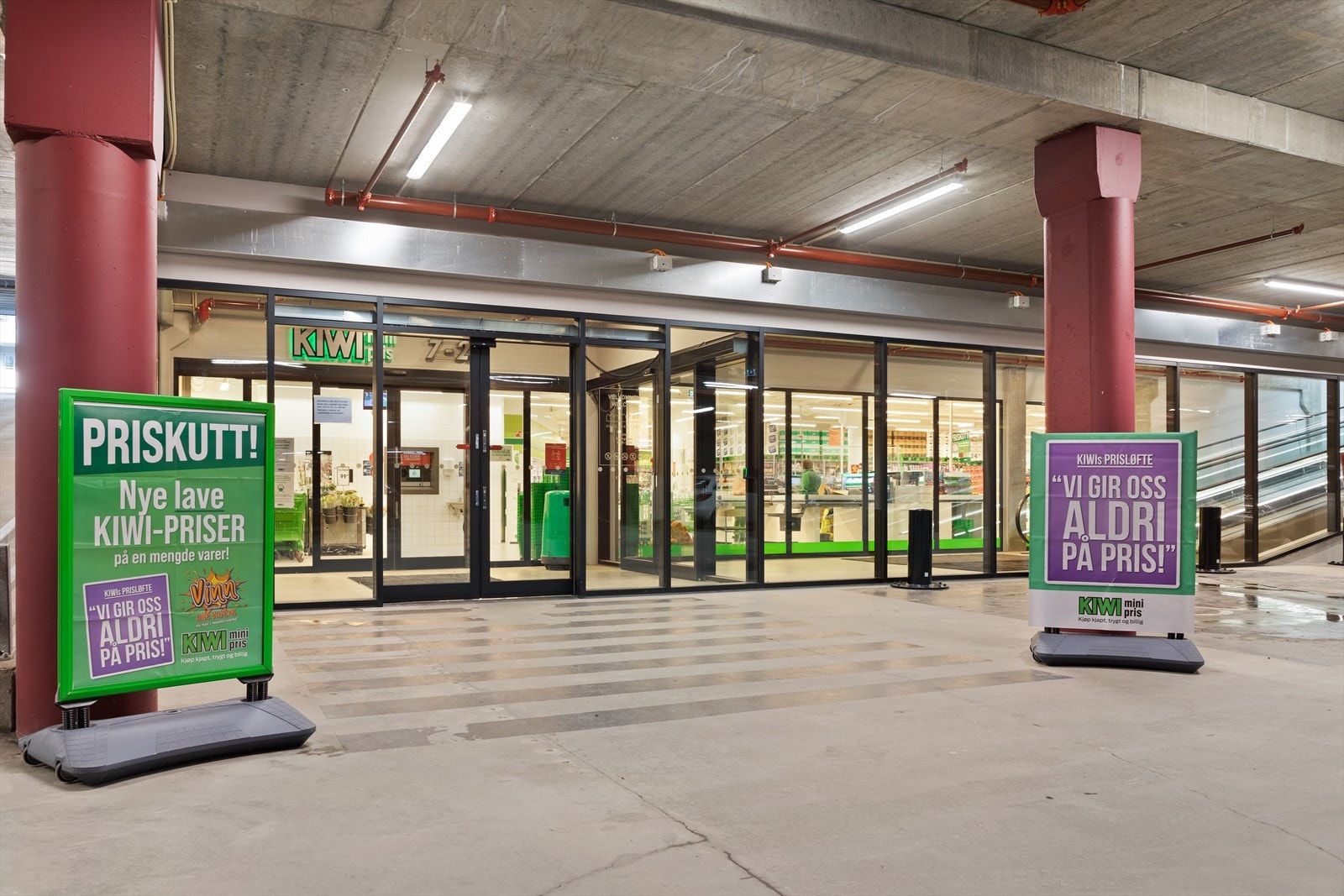 Fasiliteter ligger i kort avstand og dagligvarehandelen kan gjøres på Kiwi Heggedal eller Coop Extra. Galleribilde