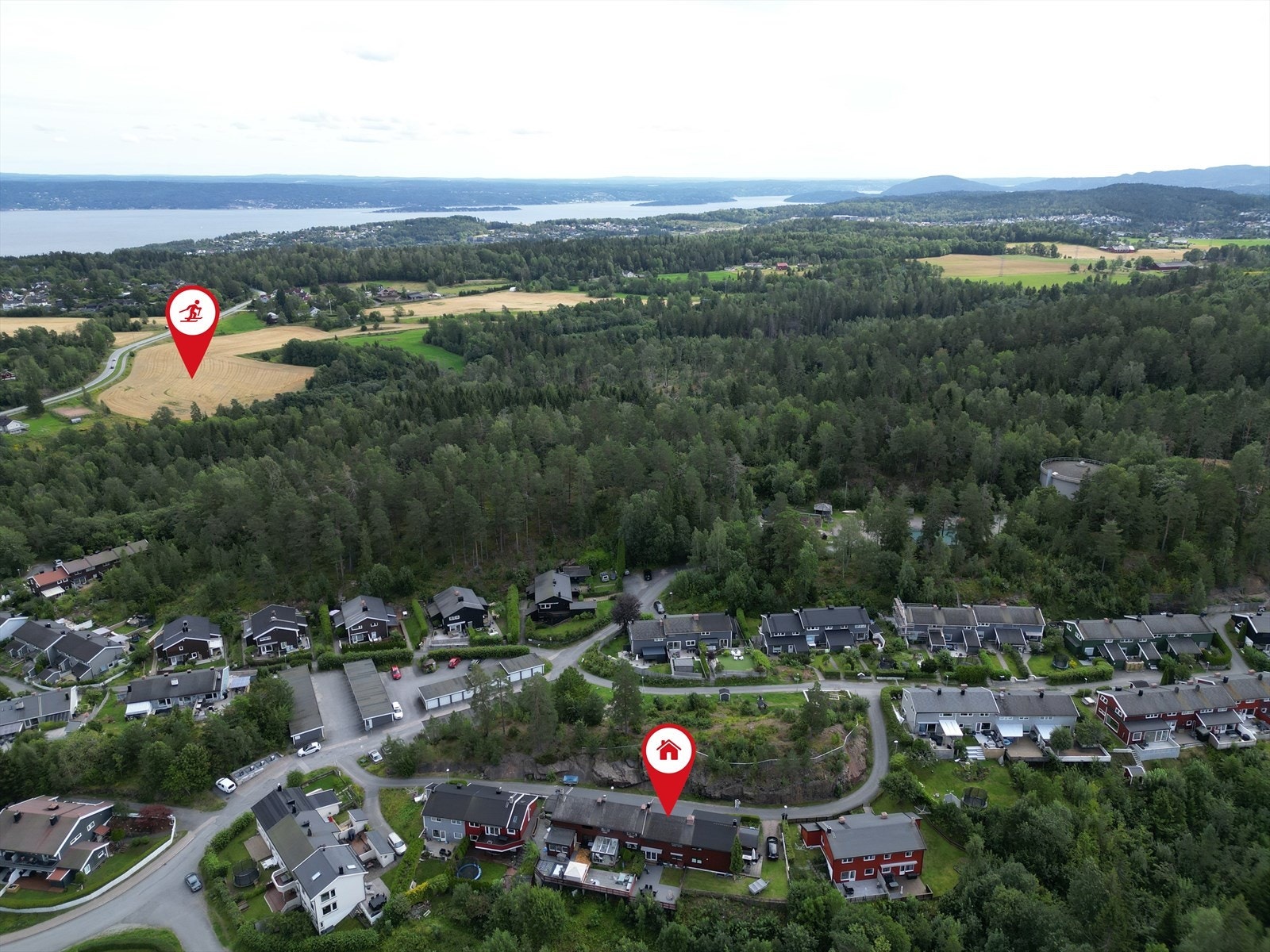 Om vinteren lages det kunstsnø løype for langrenn på Eidsletta med skiskole for barna. Galleribilde