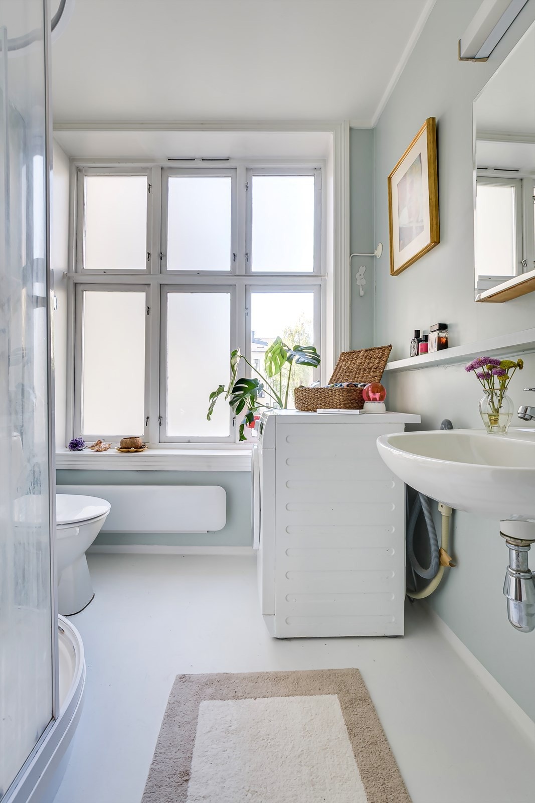 Via mellomgang/entré tar man seg videre inn til badet. Galleribilde