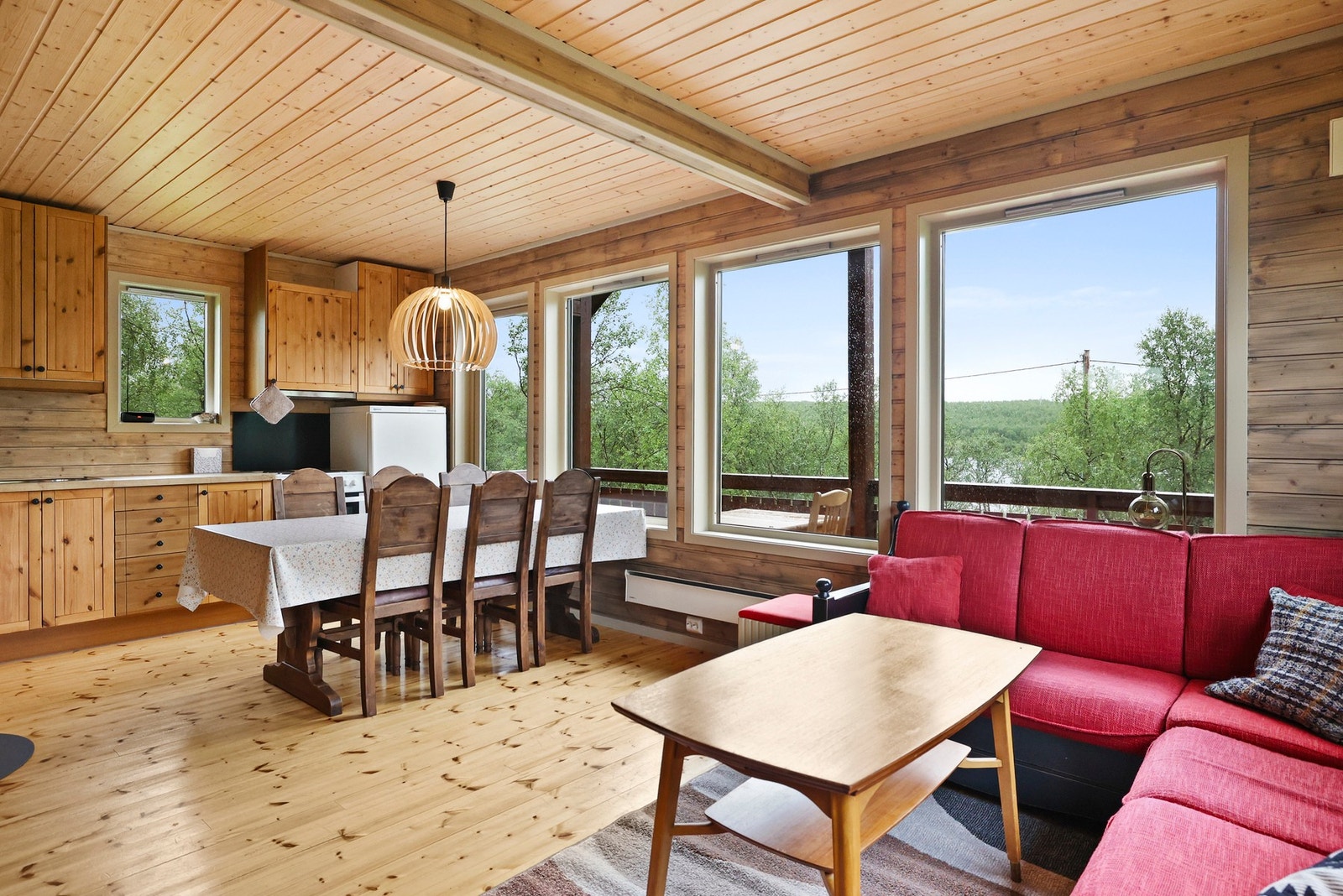 Boligen ble bygget i 2008 og fremstår som i god standard. Galleribilde