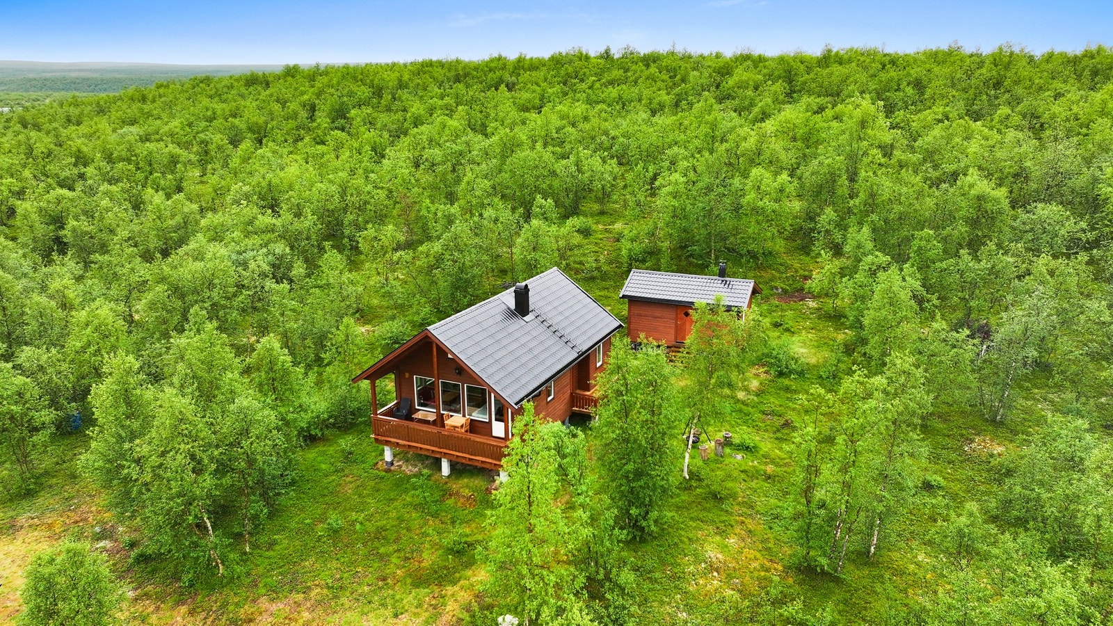 Fritidsboligen har en god beliggenhet med alle muligheter for variert friluftsliv utenfor ytterdøra. Galleribilde