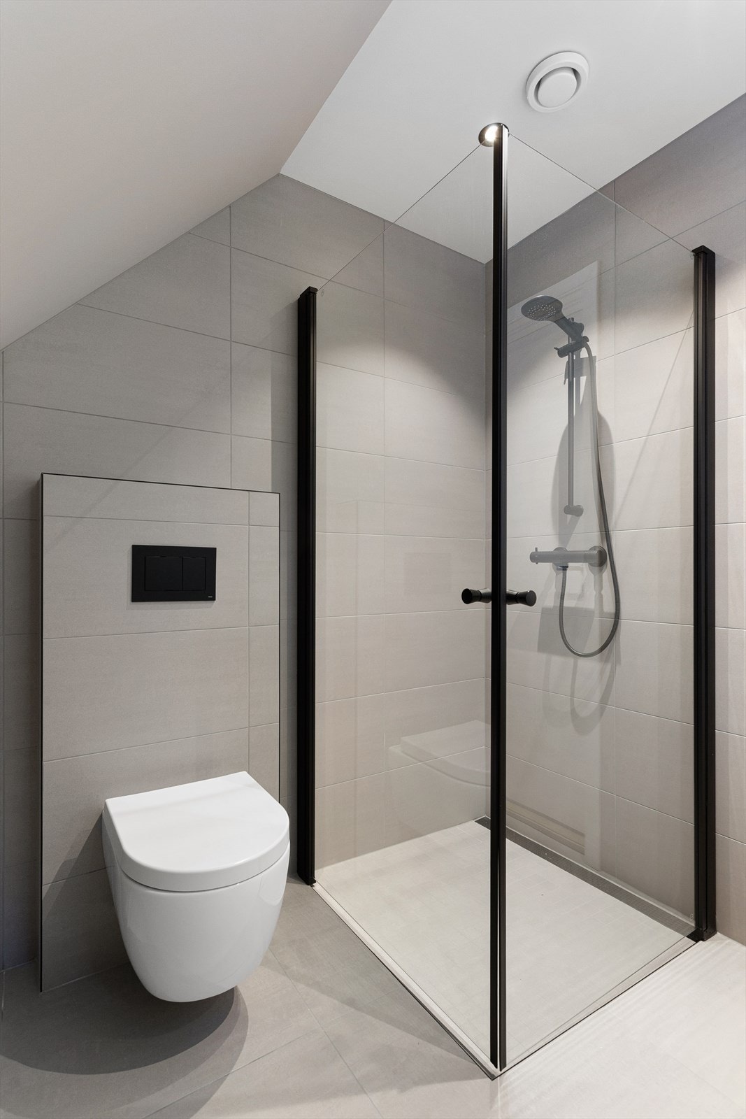 Badet i 2.etg holder den samme høye standarden som de i 1.etg. Galleribilde