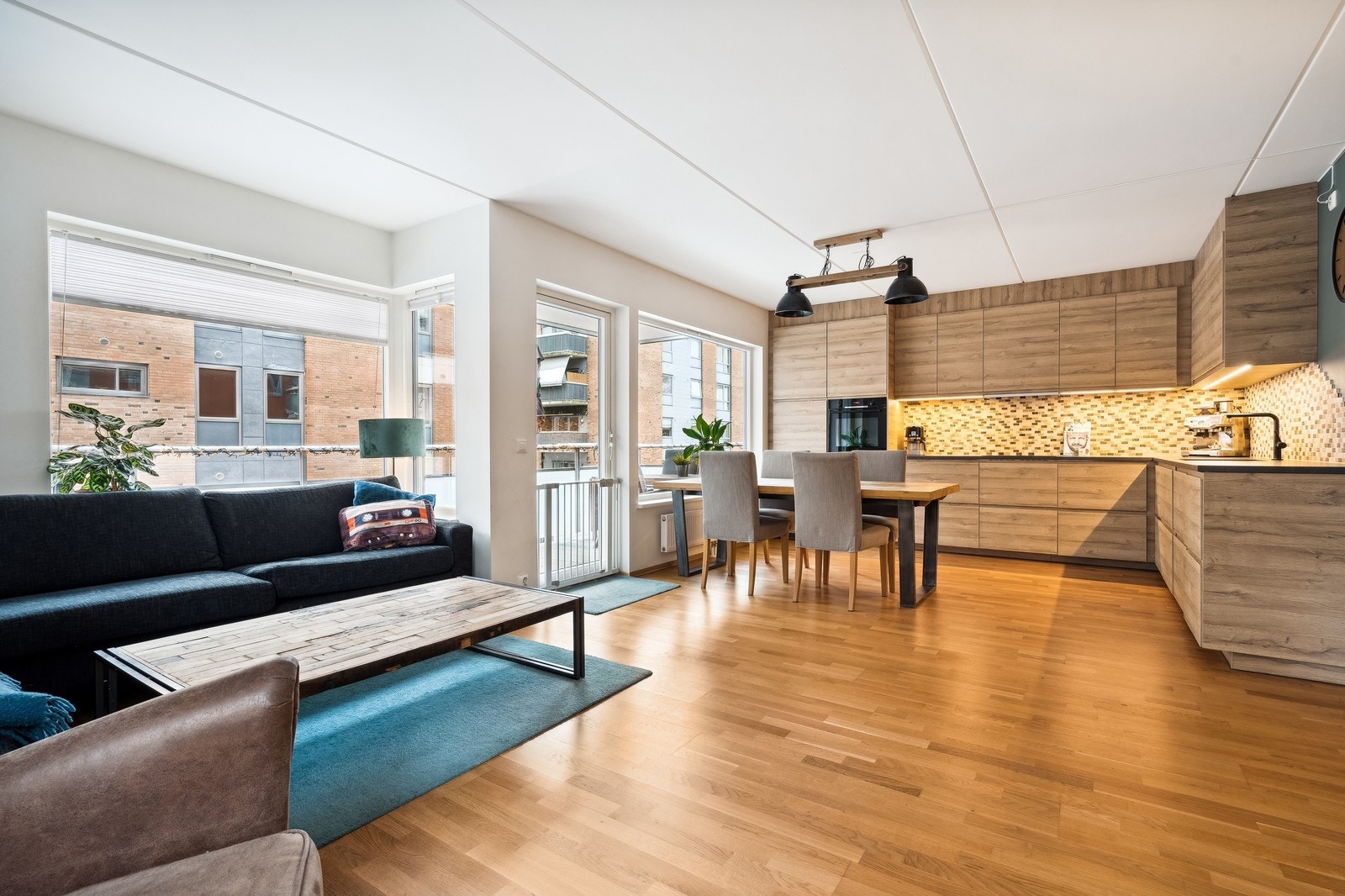 Velkommen til Turbinveien 20! Fantastisk 4-roms med garasjeparkering og balkong, er ledig fra 1.10 Galleribilde