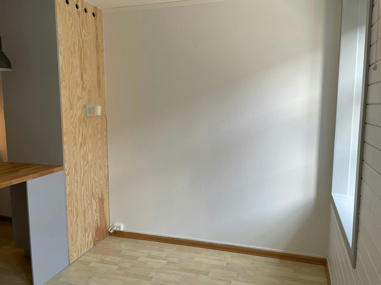 Plass til seng eller sovesofa. Galleribilde