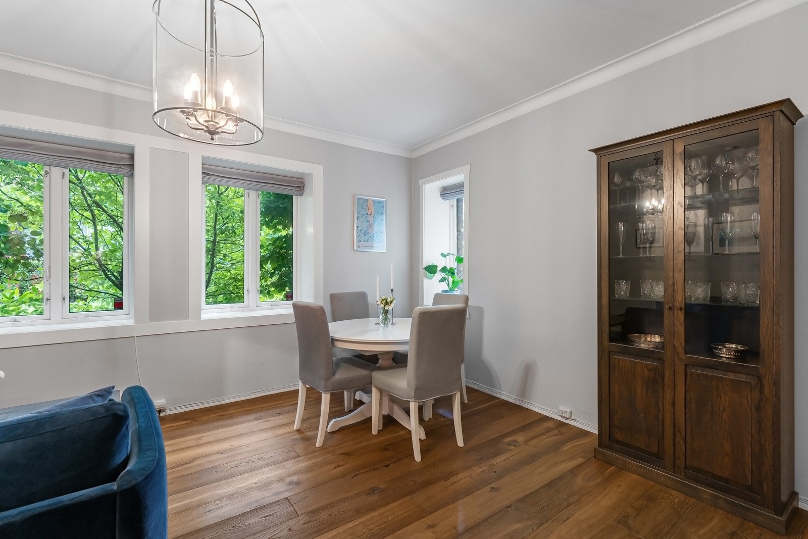 Det er lagt gulvvarme i alle rom, regulert med termostat. Galleribilde