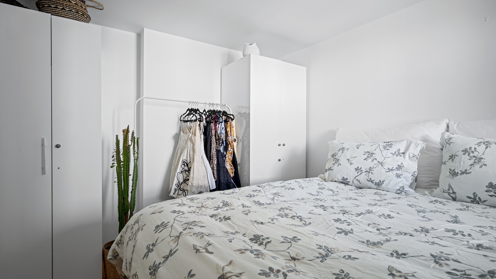 Plass til klesoppbevaring Galleribilde