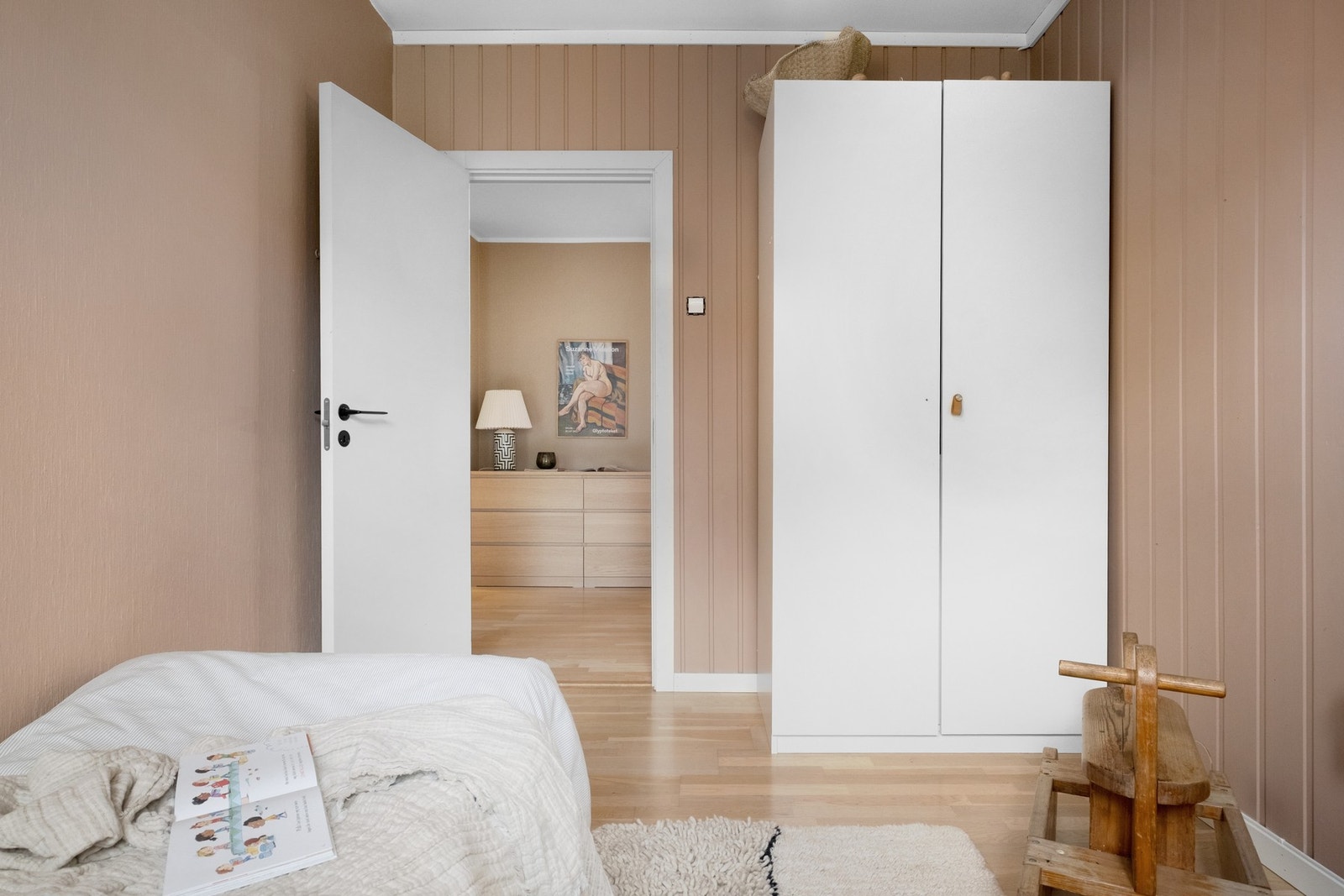 Det er godt med lagringsplass i boligen. Galleribilde