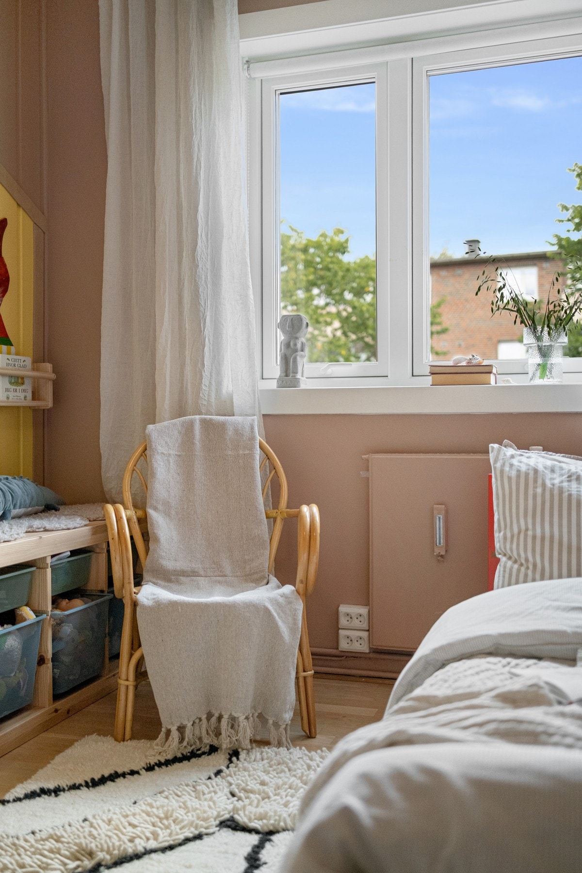 Boligen har fint utsyn og minimalt med innsyn. Galleribilde