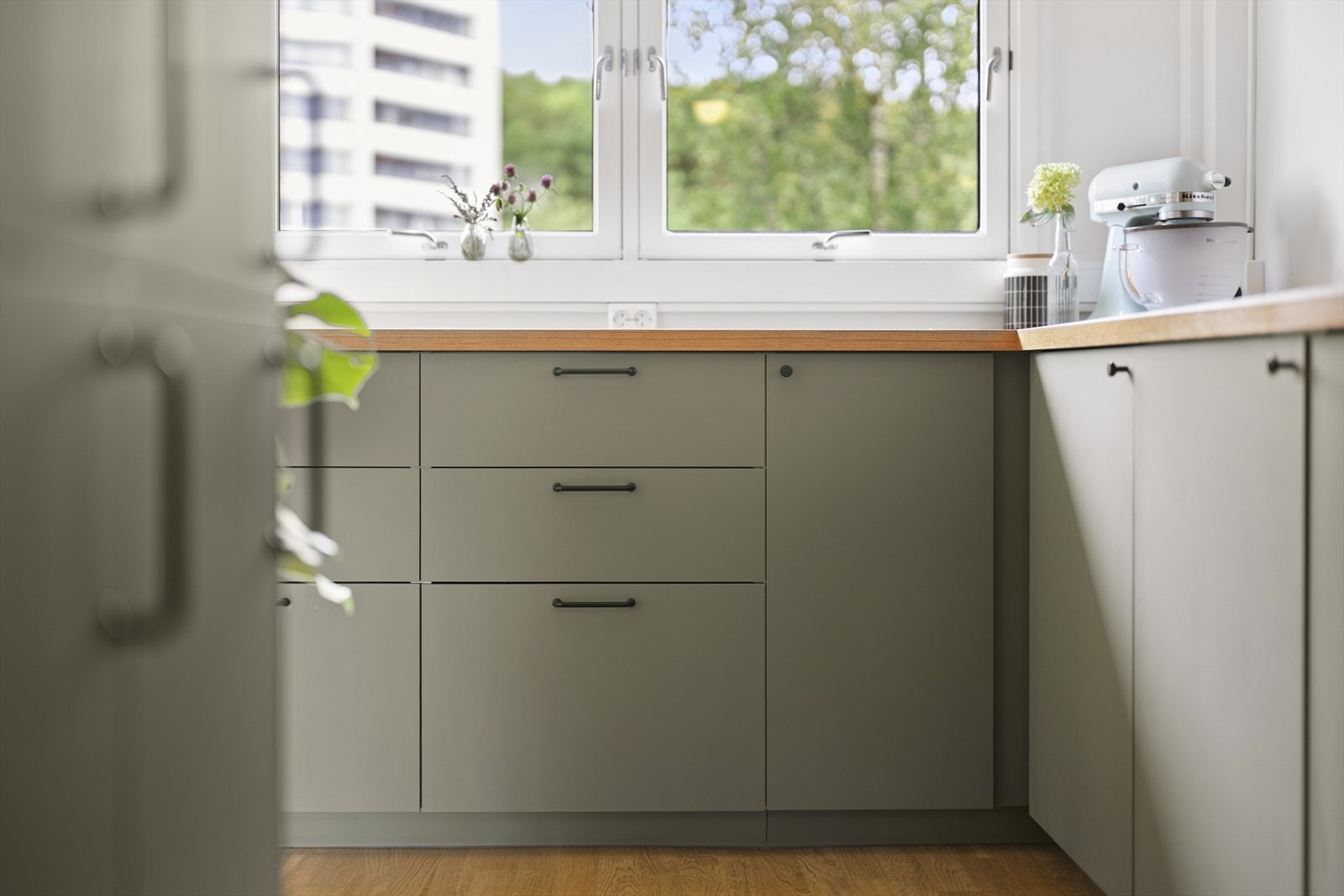 Kjøkkeninnredningen er fra IKEA, og var ny i 2020. Galleribilde