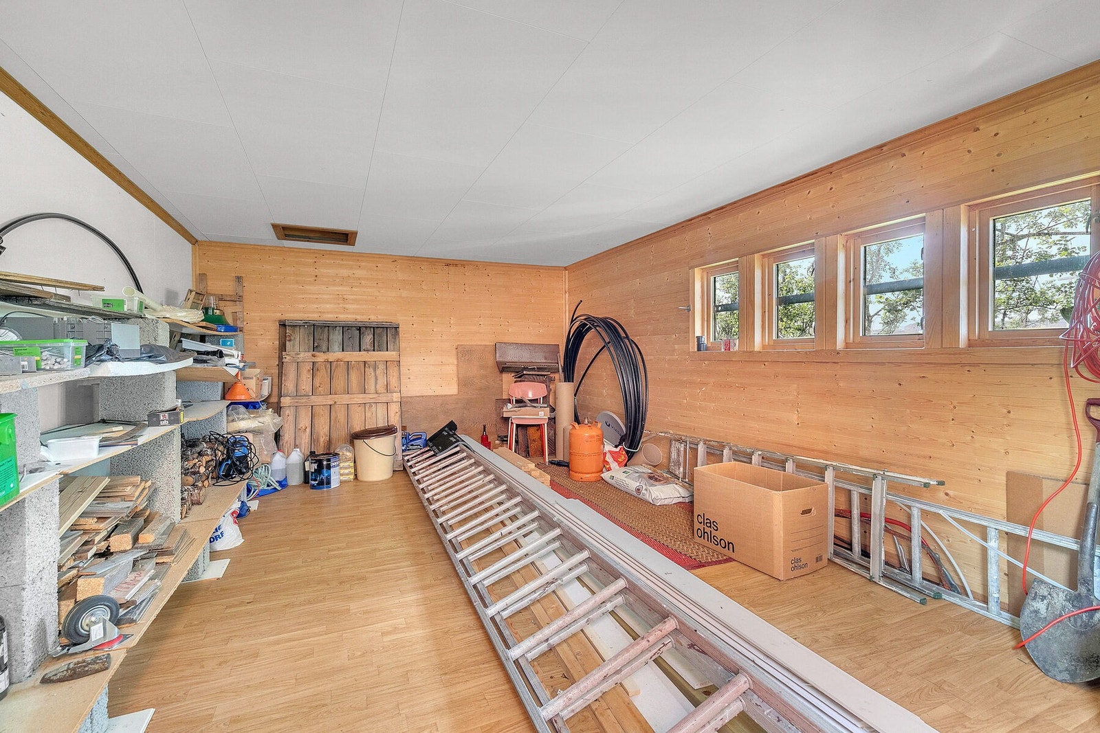 Uthus/anneks Galleribilde