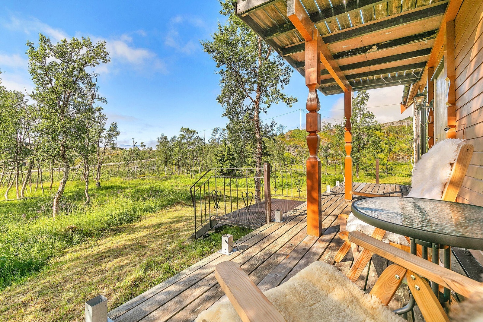 Terrasse ved inngangspartiet Galleribilde