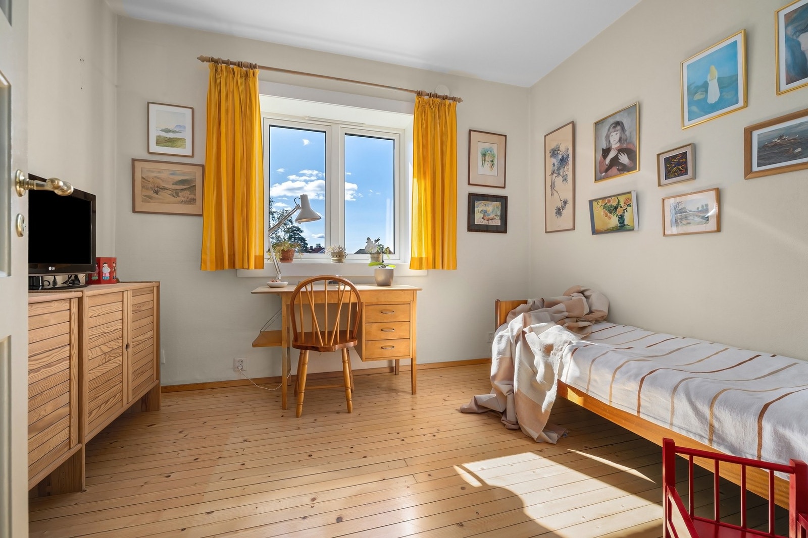 Boligen har 2 gode soverom Galleribilde