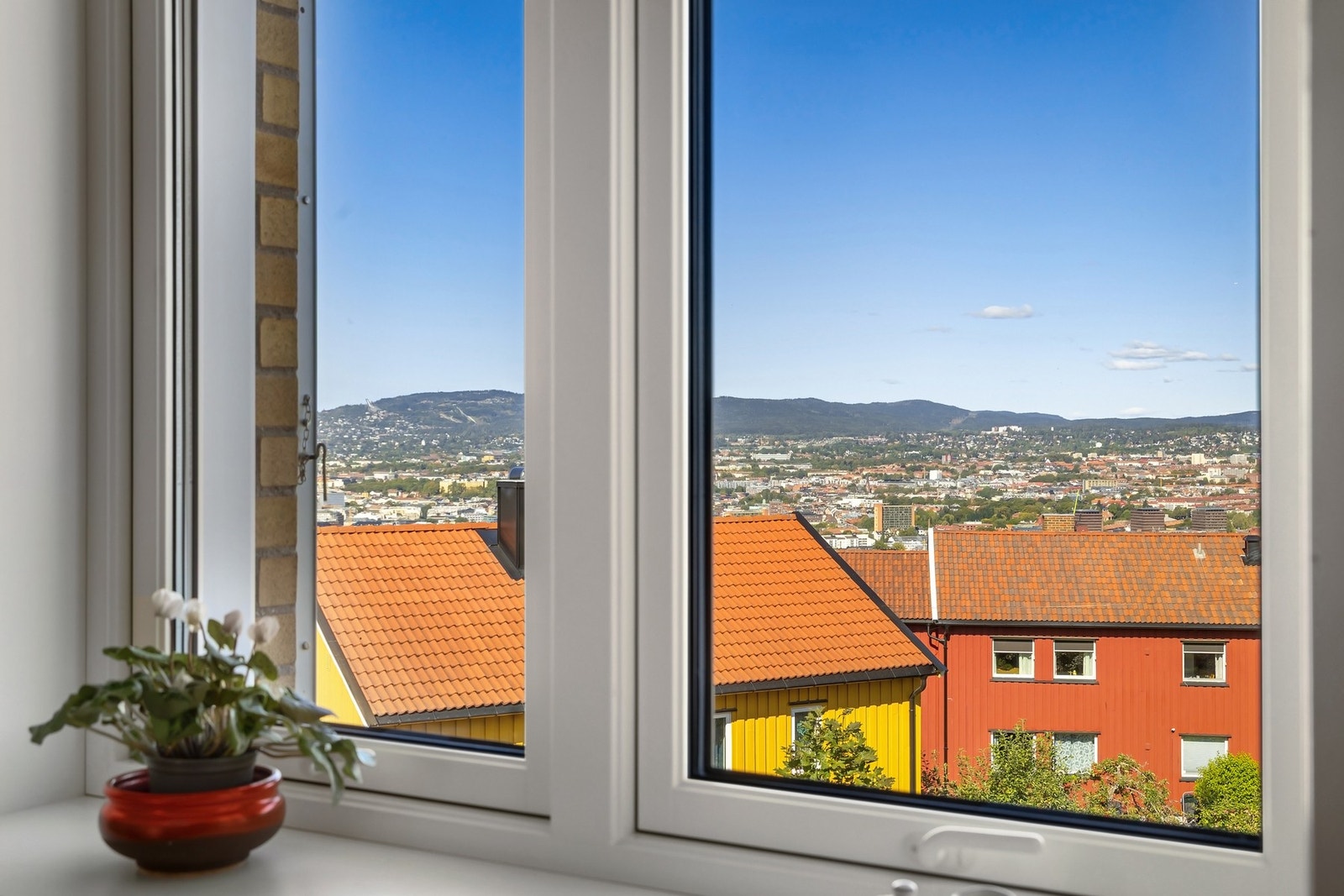 Utsikt fra soverom/spisestue Galleribilde