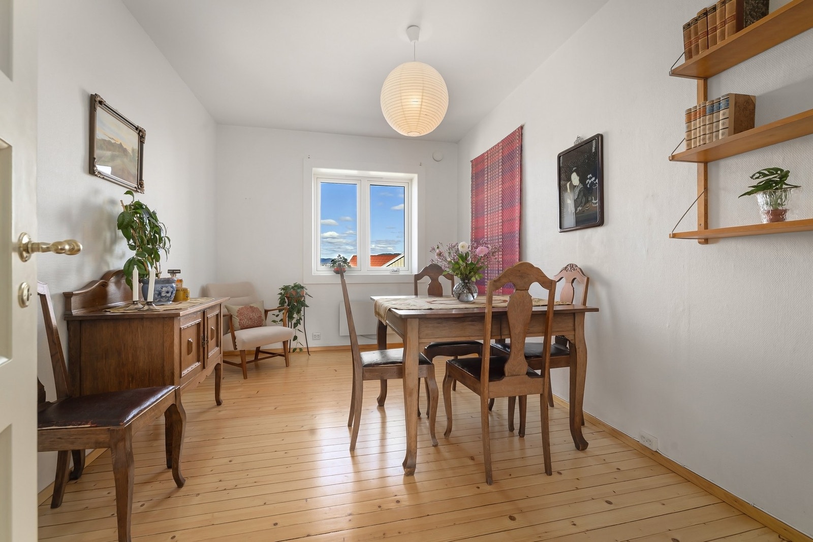 Hovedsoverom er i dag innredet som spisestue Galleribilde