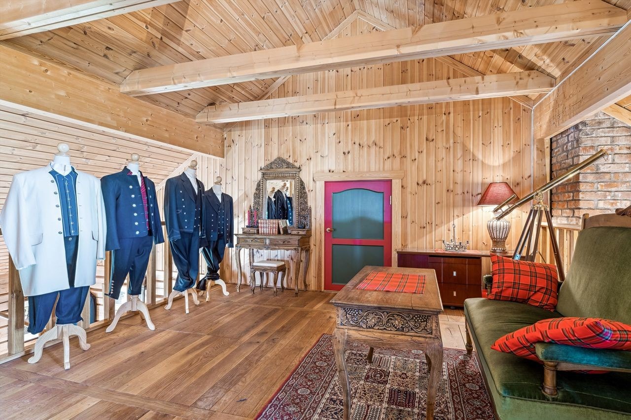 Kontor/utstillingsareal på hems driftsbygning Galleribilde